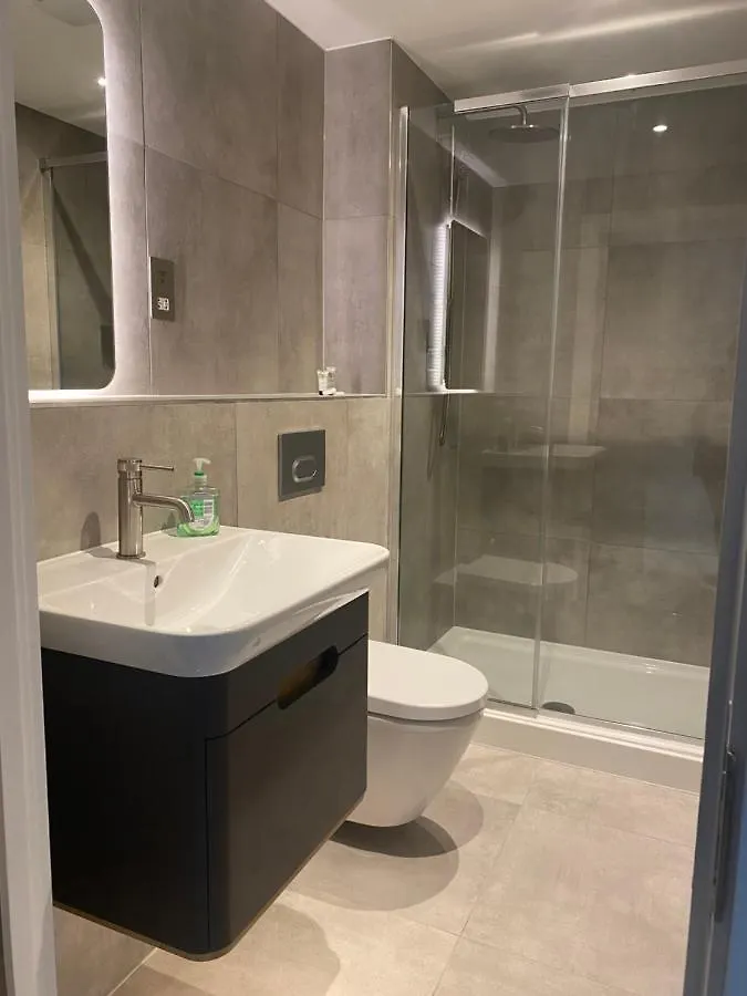Icona - Stylish 2 Bed Apartment York